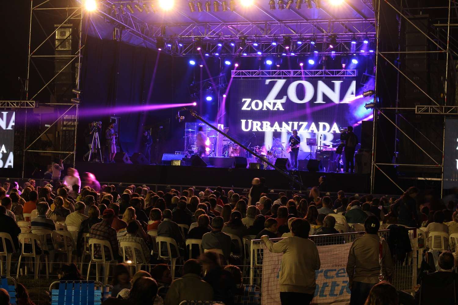 Zona Urbanizada le puso rock a la Fiesta de la Avicultura