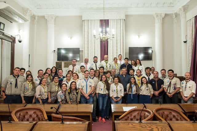 Bahl recibió a representantes de los 44 grupos scouts de Entre Ríos