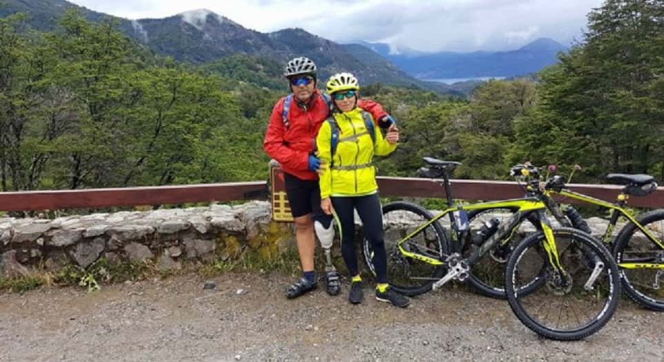 Cruzaron la Cordillera de Los Andes en bicicleta