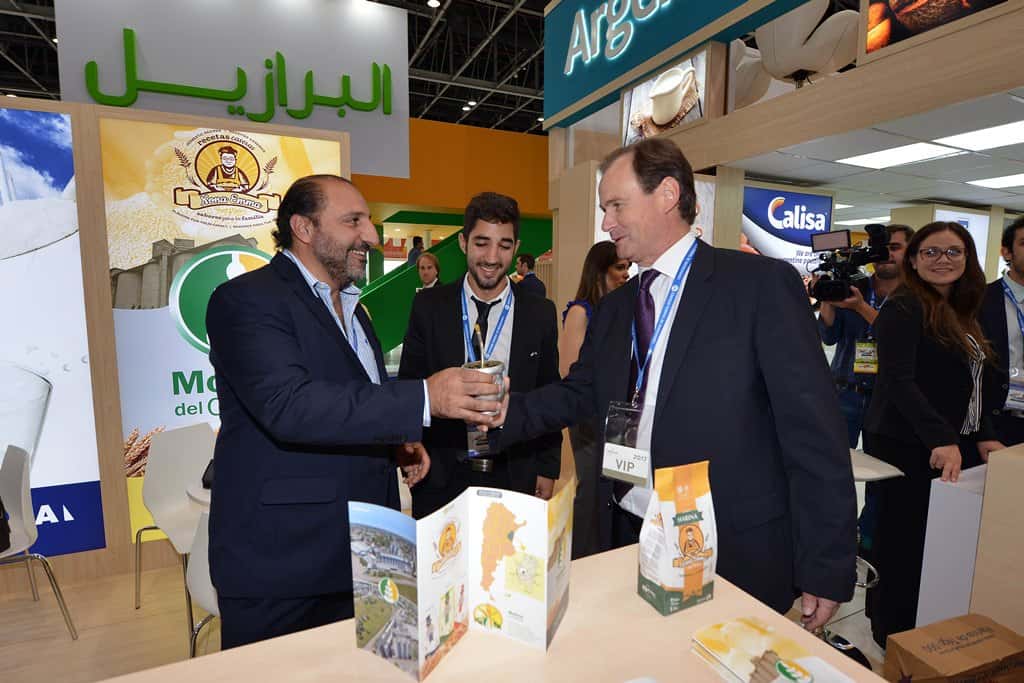 Empresarios de los sectores avícola, apícola, cerealeros, lácteo, cítrico y arrocero participan en una misión comercial en los Emiratos Árabes Unidos