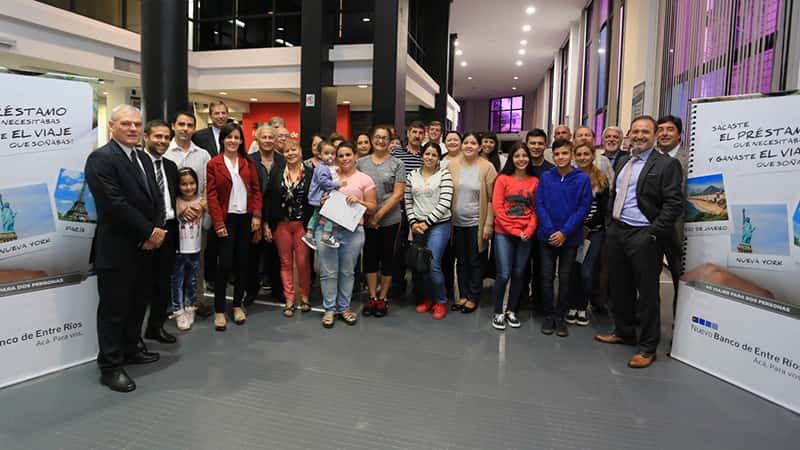 El Nuevo Bersa entregó premios a ganadores de Paraná y la zona