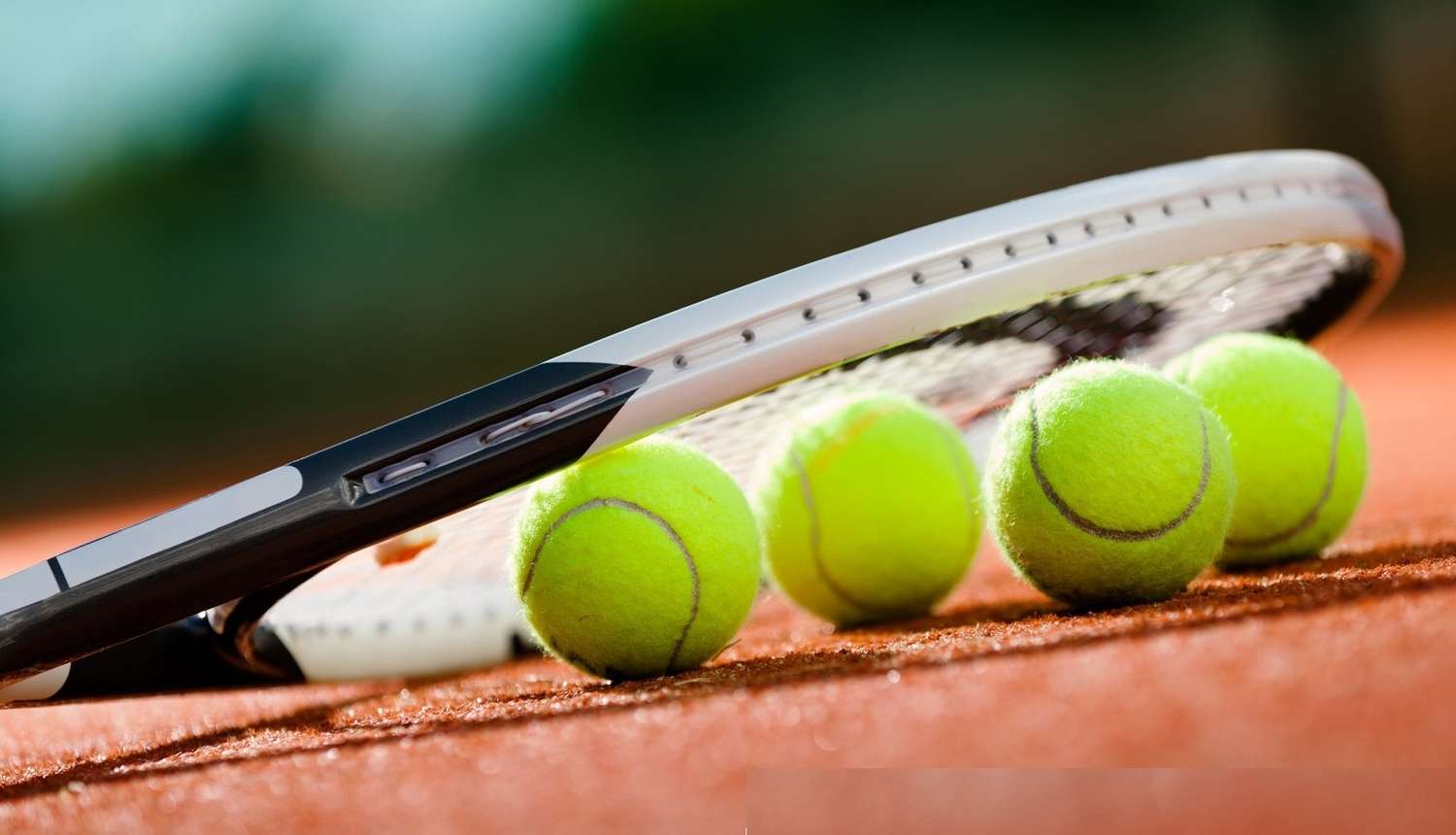 Torneo de Tercera en las canchas de tenis de Cultural