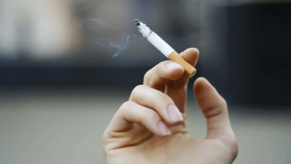 Un estudio determinó que fumar debilita un gen que protege las arterias