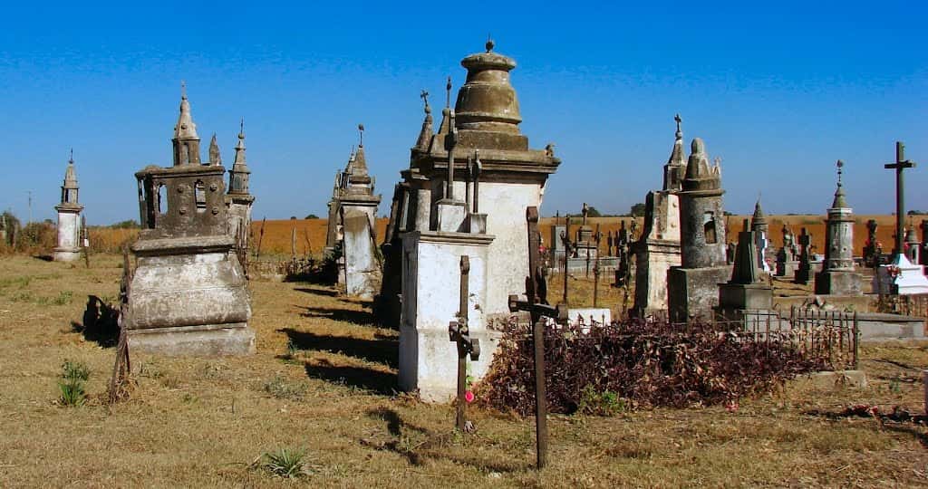 Cementerio de aldea San Francisco: patrimonio histórico-arquitectónico