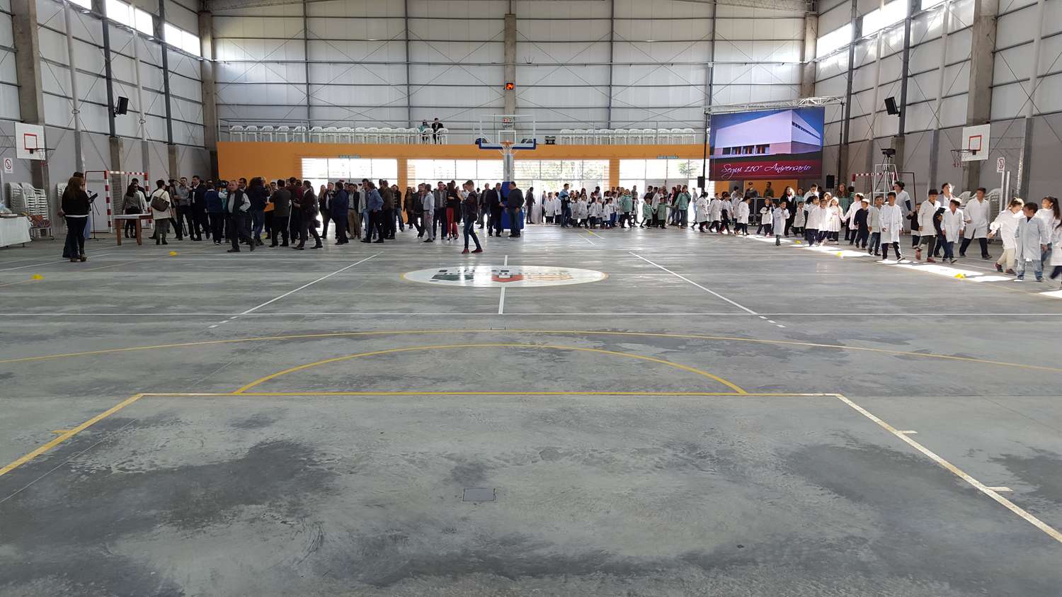 Aniversario de Seguí: Inauguraron el gimnasio cerrado en el polideportivo municipal