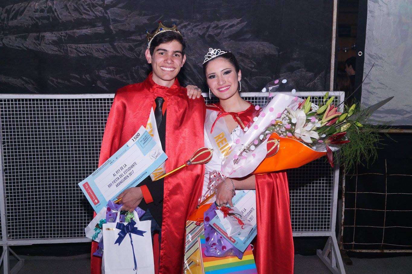 Yanella y Lautaro, los flamantes Reyes de la XXII Fiesta Regional del Estudiante Aranguren 2017