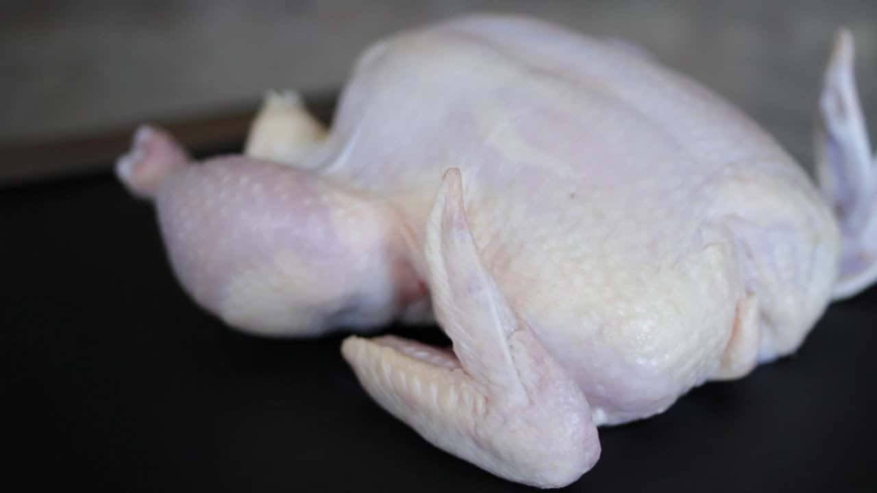 México aprobó siete nuevos frigoríficos exportadores de carne aviar