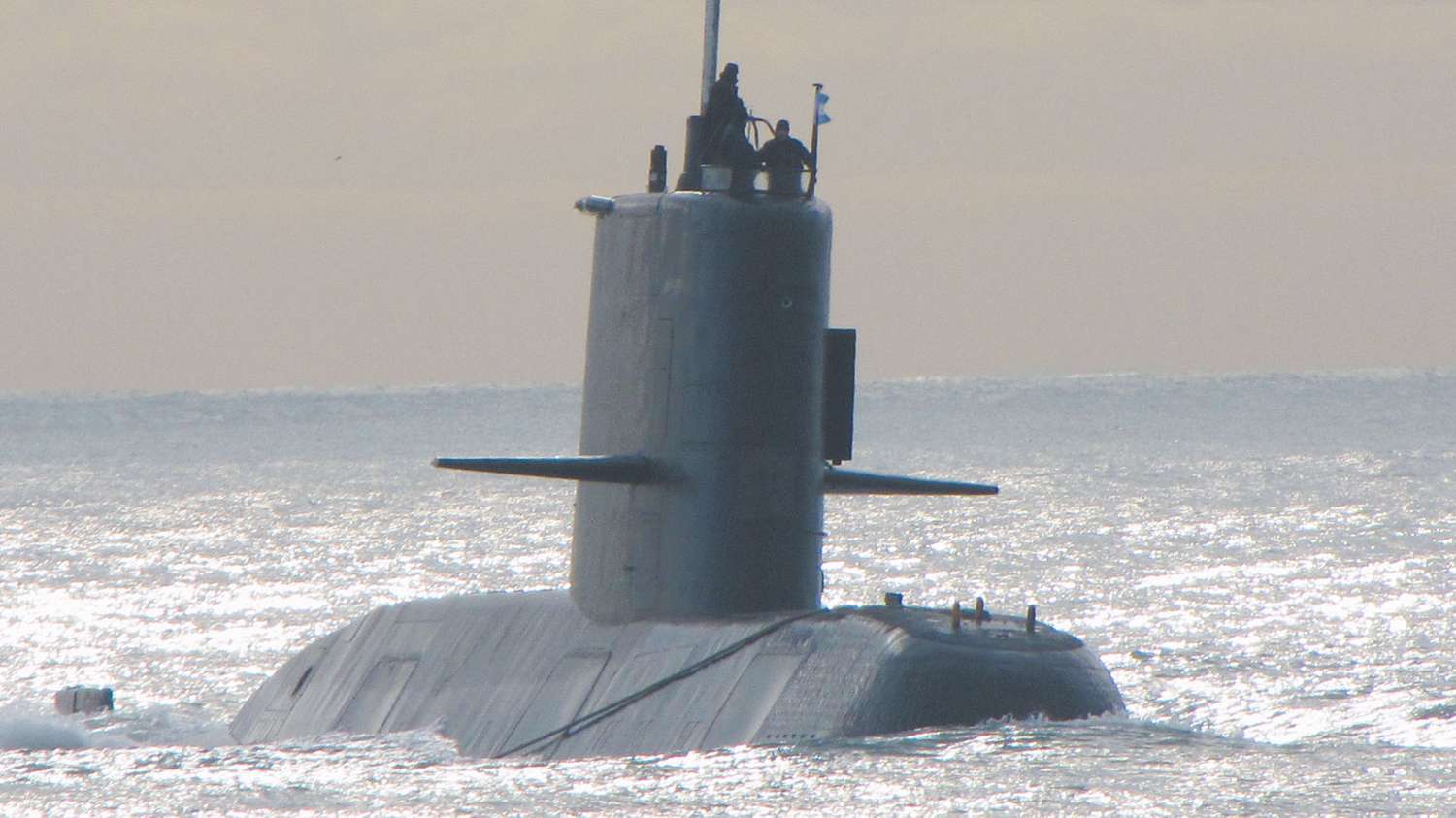 Convocan a realizar un apagón nacional por los submarinistas desaparecidos