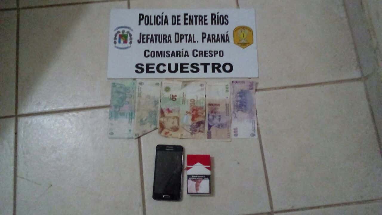 Agredieron a un adolescente para robarle el celular, dinero y los cigarrillos