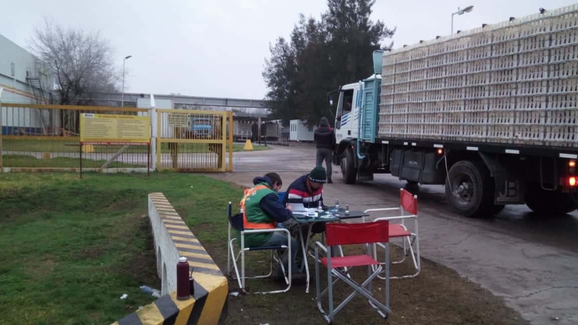 Gremio de camioneros bloqueó el ingreso a Calisa para obligar a terceros el cumplimiento de exigencias sindicales