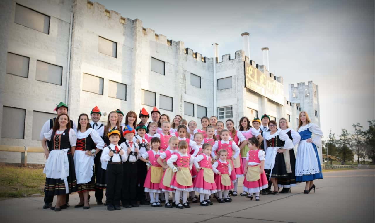 Edelweiss celebra los 30 años de la Fiesta Provincial del Pirok