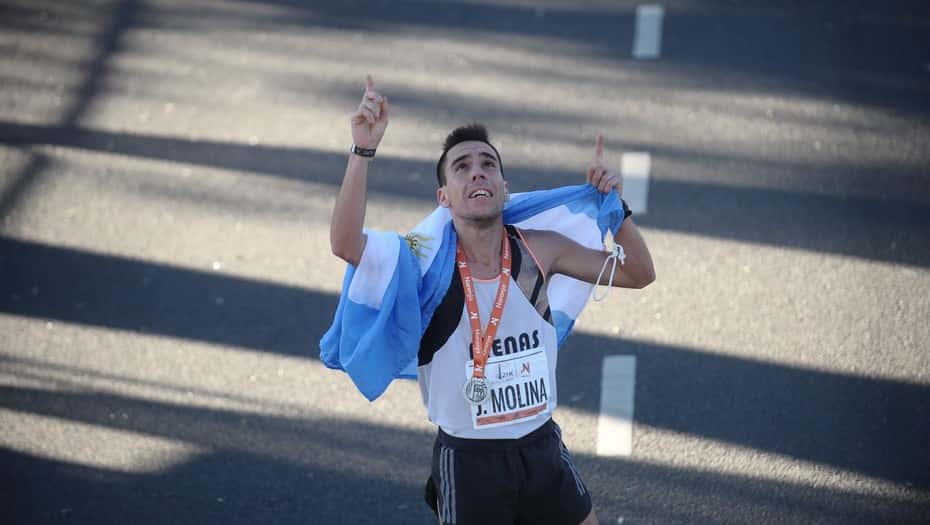 Es entrerriano, esta desocupado y vendió empanadas para poder correr y terminar siendo el mejor argentino de los 21K de Buenos Aires