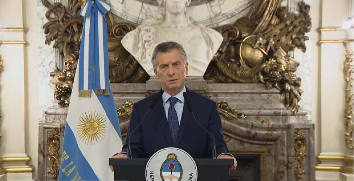 Mauricio Macri reconoció la crisis y advirtió que «no es una más» y que debe «ser la última»
