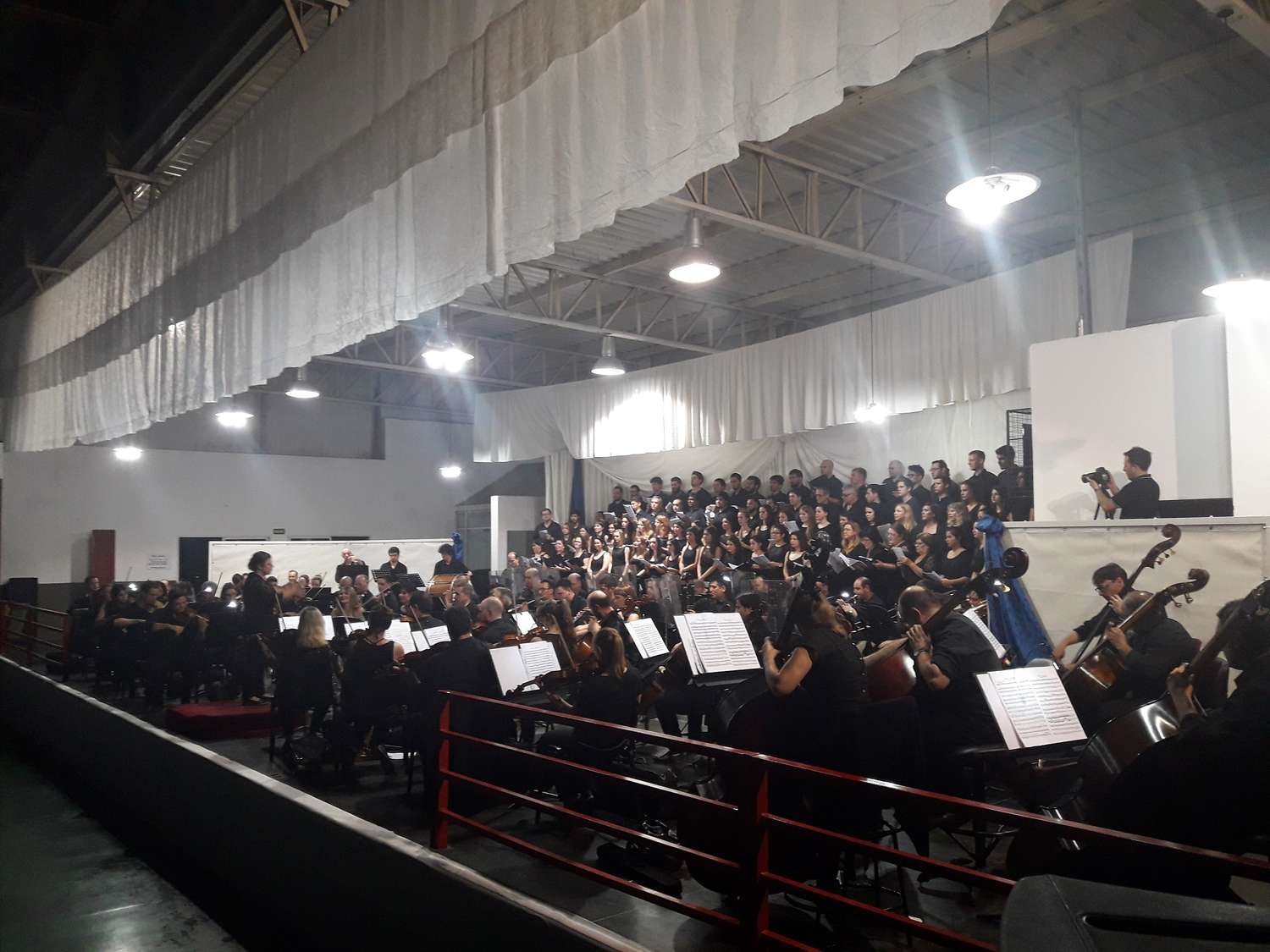 Presentación de la Orquesta Sinfónica de Entre Ríos en la UAP