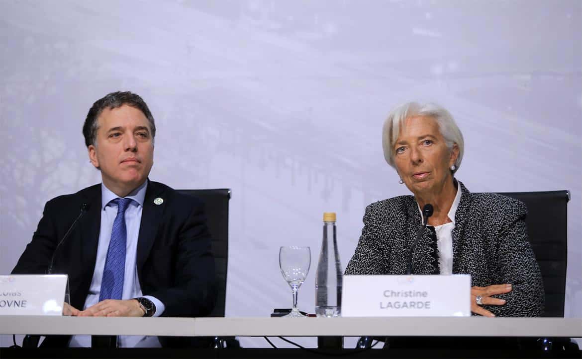 El FMI prevé 40% de inflación para este año en Argentina y más recesión