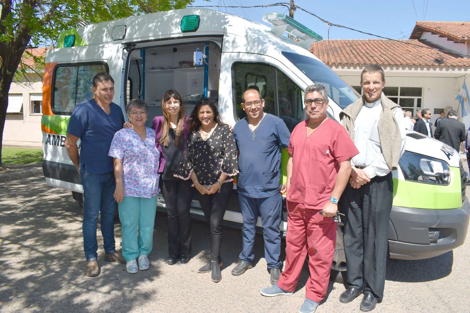 El hospital San Blas de Nogoyá recibió una ambulancia