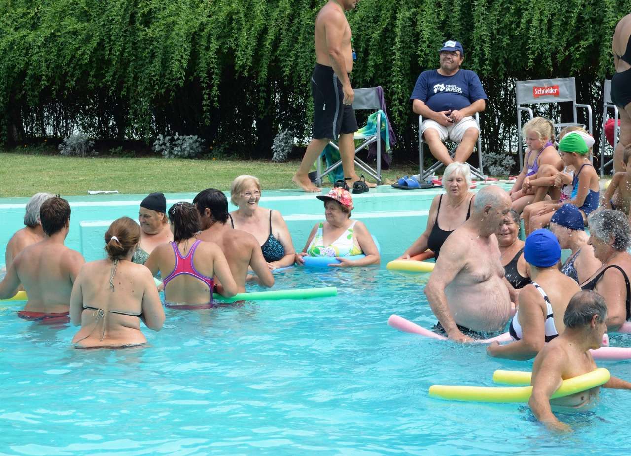 Adultos Mayores: Precios módicos en natatorios