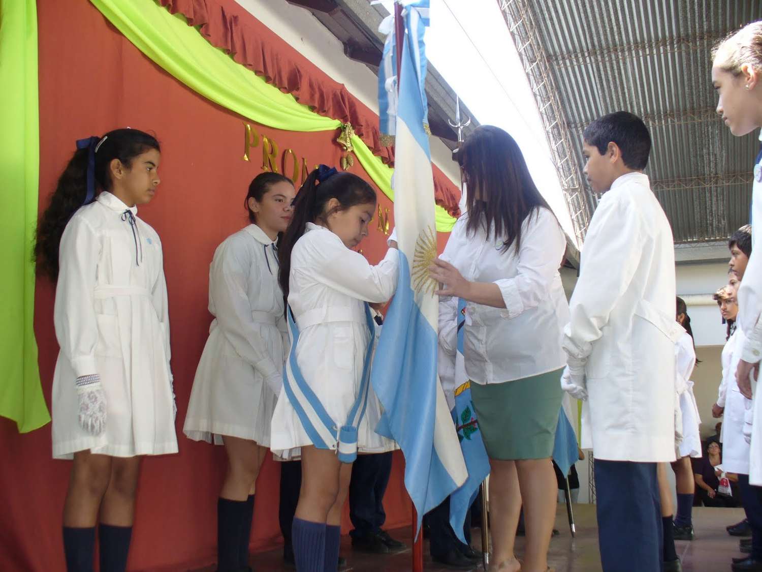 En las escuelas de Entre Ríos los mejores promedios ya no serán los abanderados