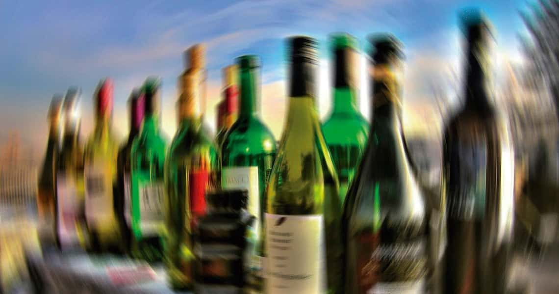 Alertan sobre los riesgos del consumo de alcohol en adolescentes y jóvenes