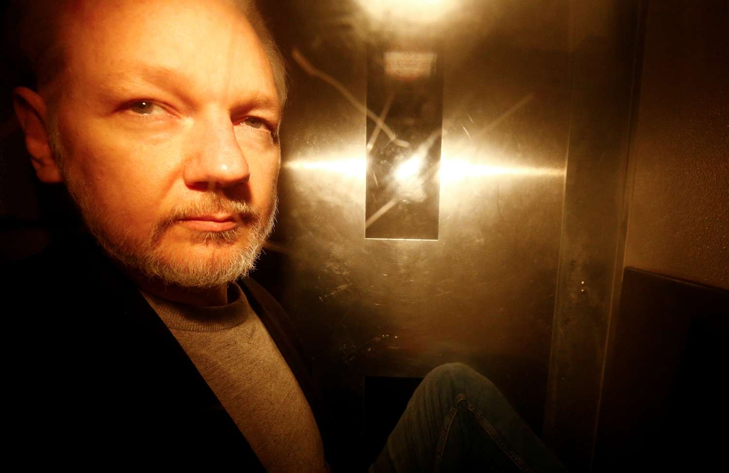Tribunal sueco rechaza solicitud de detención de Julian Assange