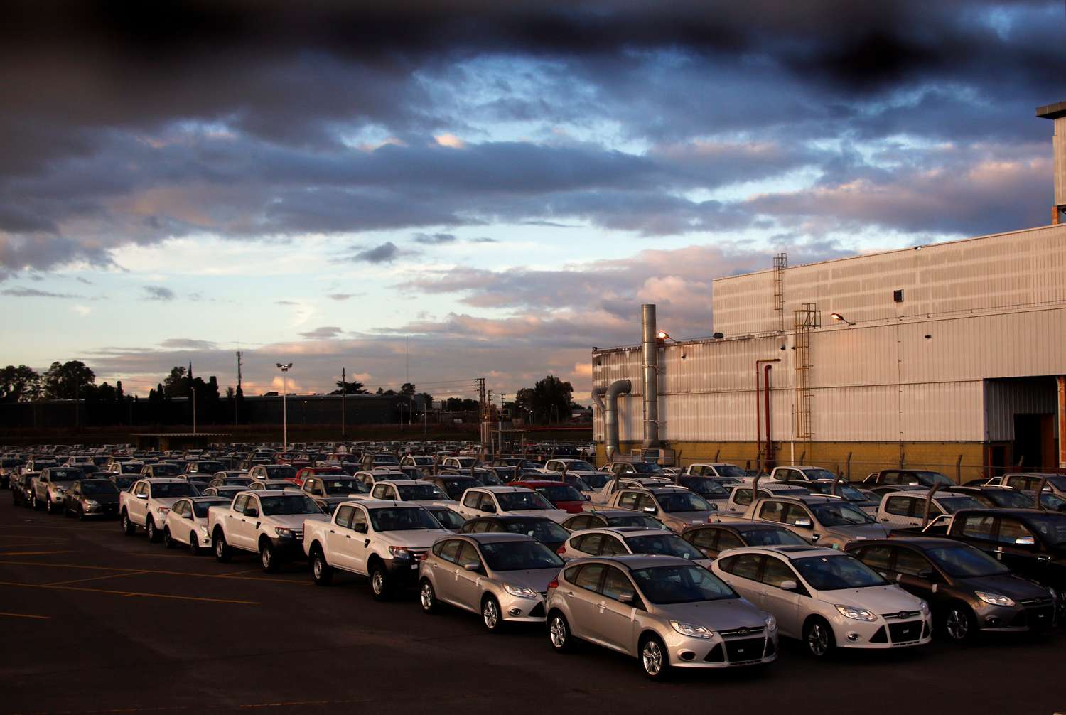 Argentina sube reintegros a exportación de vehículos dentro del Mercosur