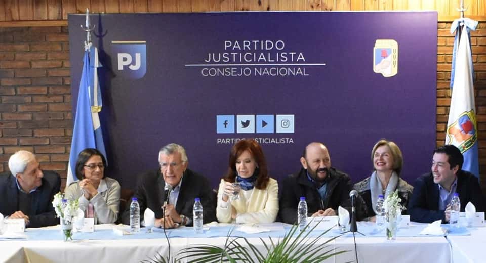 El PJ Nacional expresó su apoyo a la fórmula Fernández-Fernández