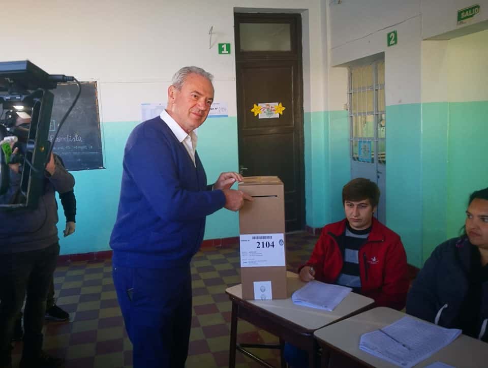 Tras votar, Benedetti aseguró que “hoy se define el futuro de la provincia”