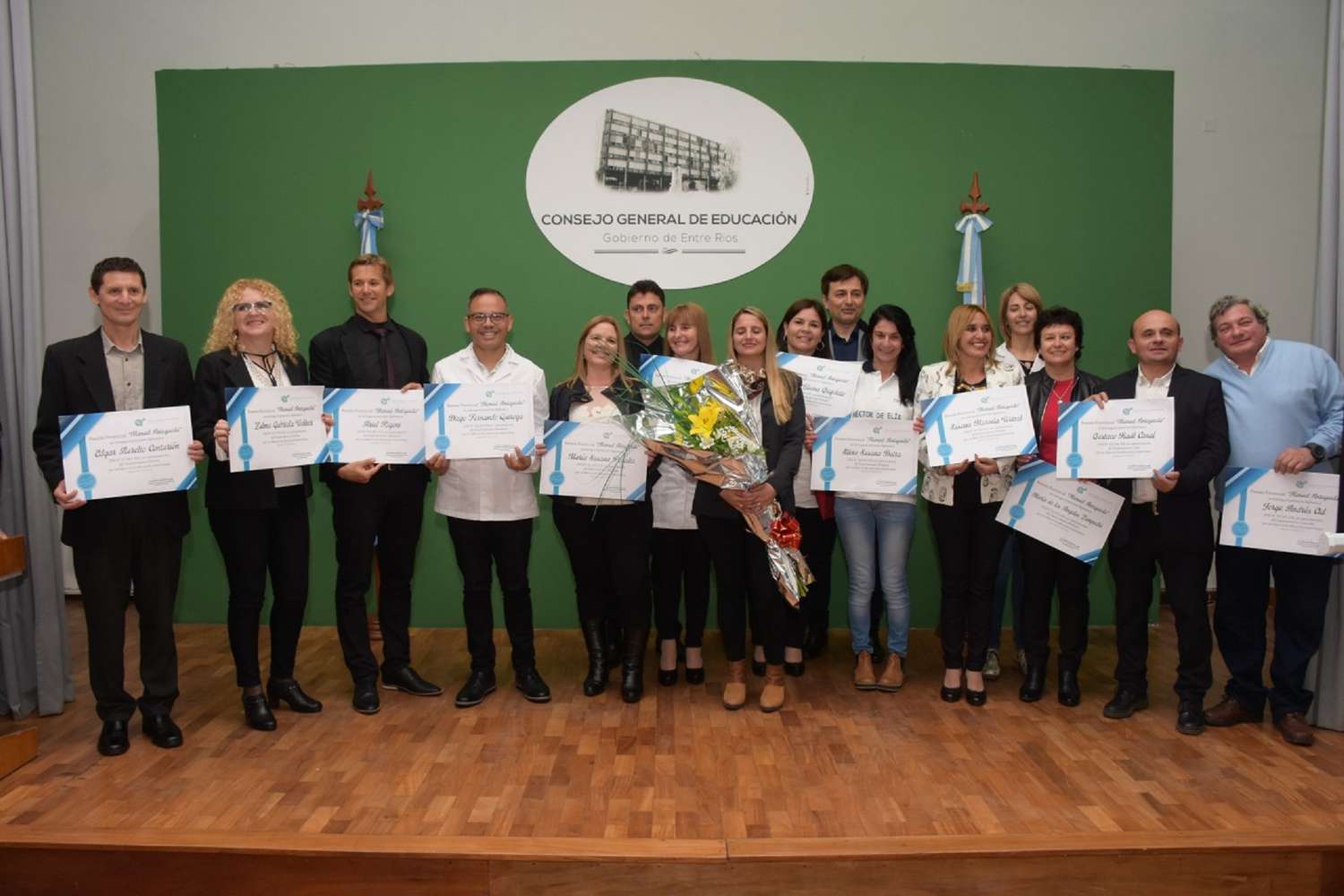 La provincia reconoció a 17 docentes con el premio provincial Manuel Antequeda