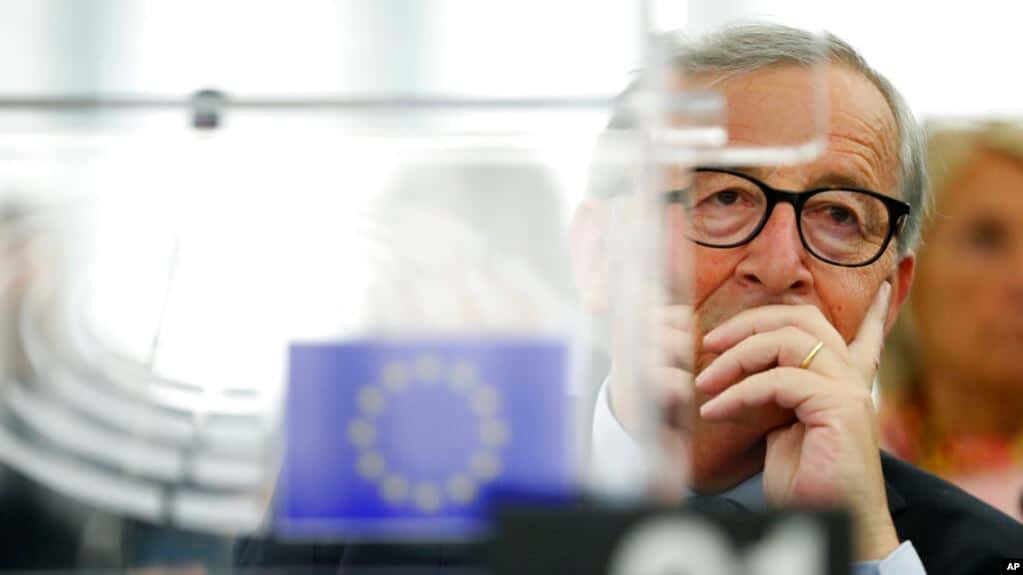 Juncker advierte del riesgo de un Brexit “duro”