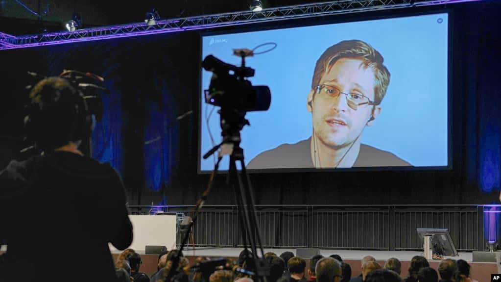 Snowden pide a Macron que le otorgue asilo en Francia
