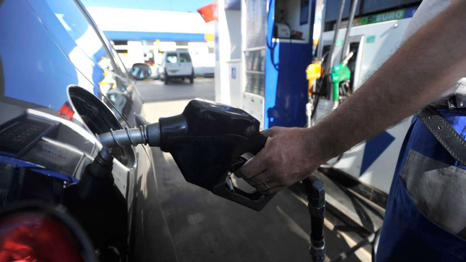Es crítica la entrega de combustibles pero hasta ahora no hay faltante en estaciones de servicio