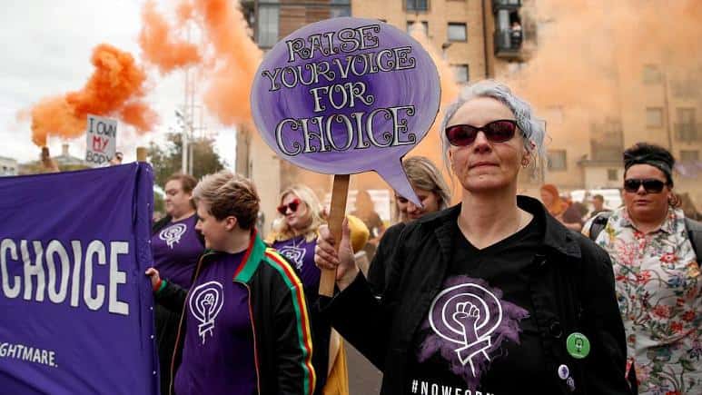 Día histórico en Irlanda del Norte que legaliza el aborto y el matrimonio homosexual