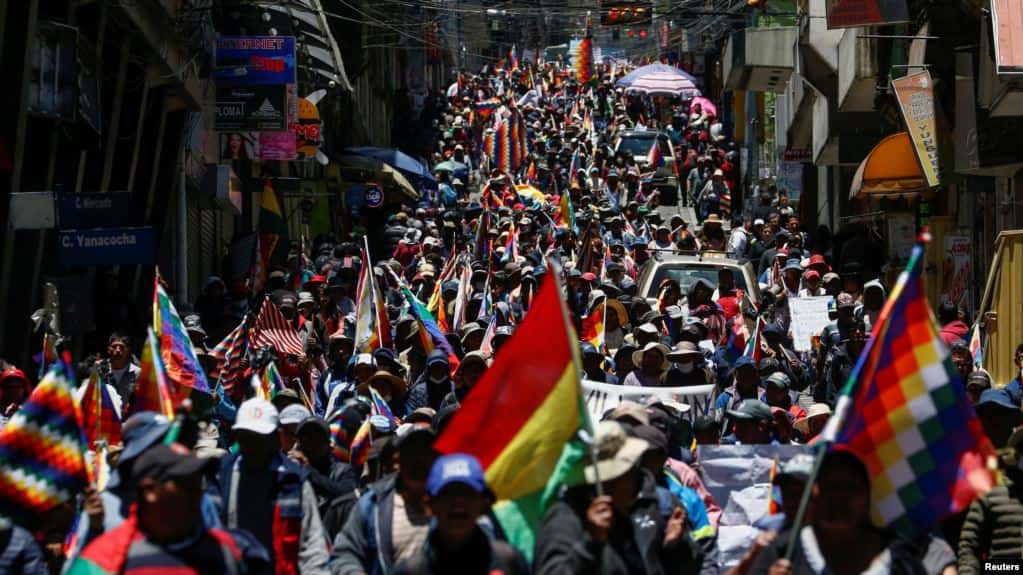 Mandataria interina de Bolivia cancela viaje debido a «amenaza creíble» contra su vida