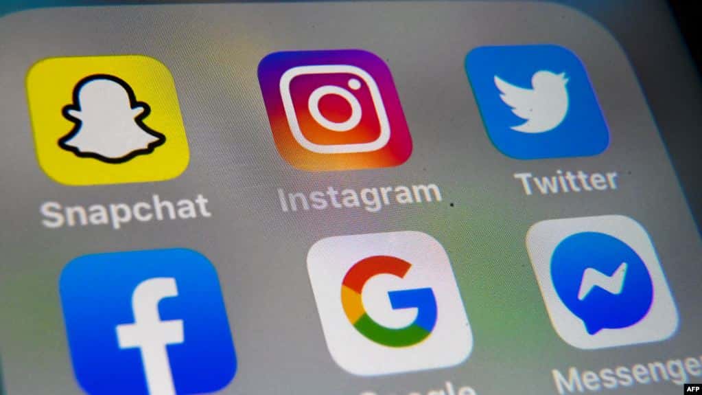 Twitter, Instagram y Facebook bloquean cuentas de Trump