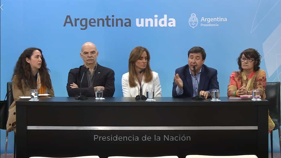 El 80 por ciento de las tarjetas alimentarias del Plan Argentina contra el Hambre se entregarían antes de marzo