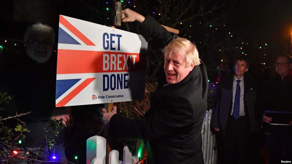 Johnson promete concluir votación del Brexit en Parlamento para Navidad