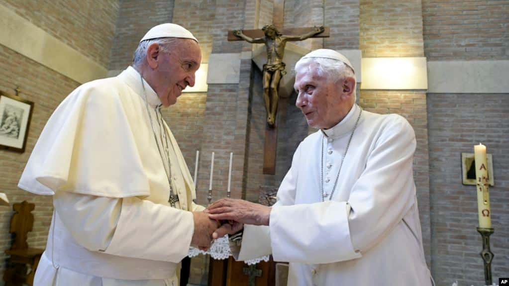 Benedicto XVI insiste en necesidad del celibato