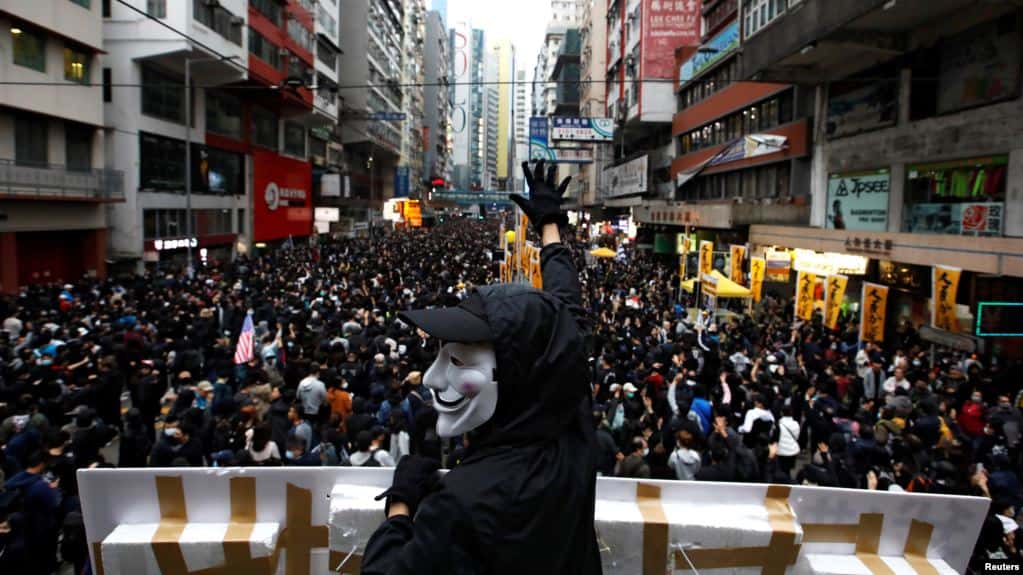 Hong Kong: Cientos de manifestantes arrestados en protestas de Año Nuevo