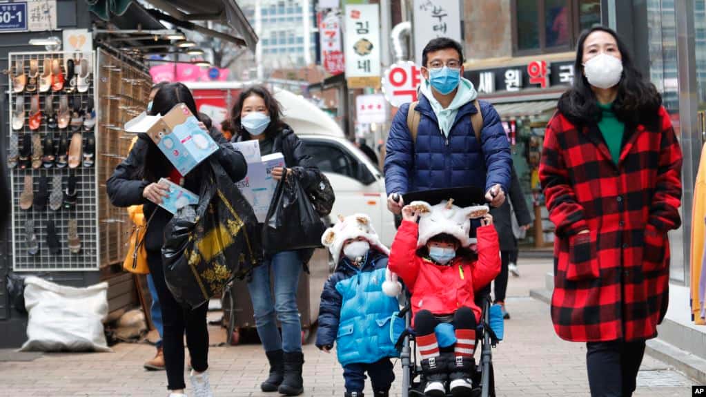 Coronavirus ha costado la vida a 106 personas en China