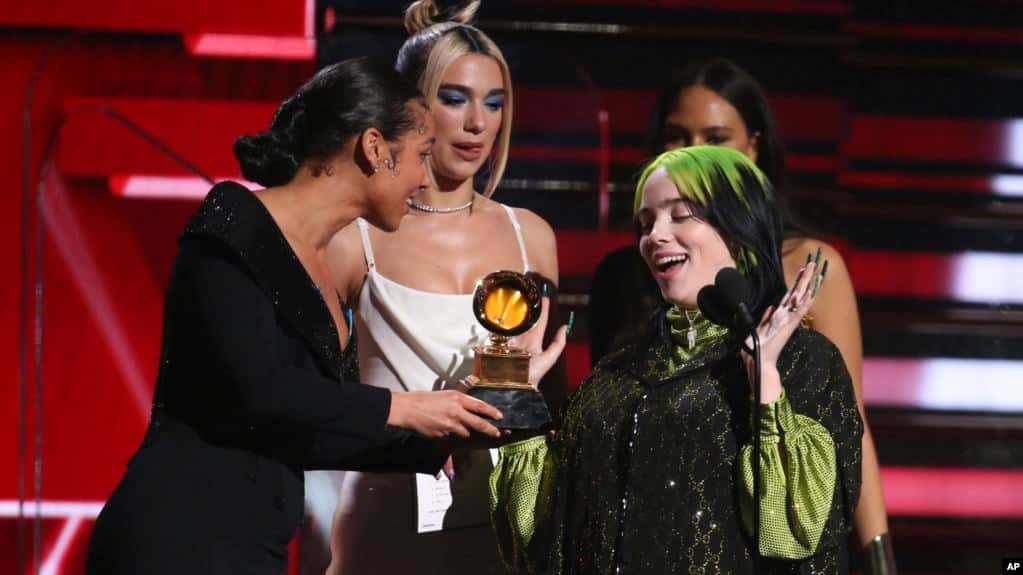 Billie Eilish y Lil Nas X ganan los primeros premios Grammy