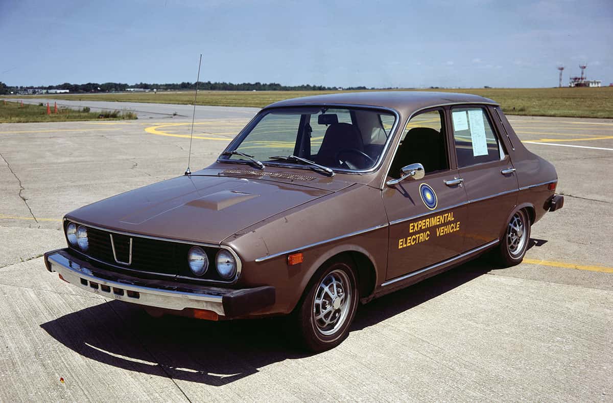 Encuentran un Renault 12 eléctrico con el que trabajó la NASA hace 40 años