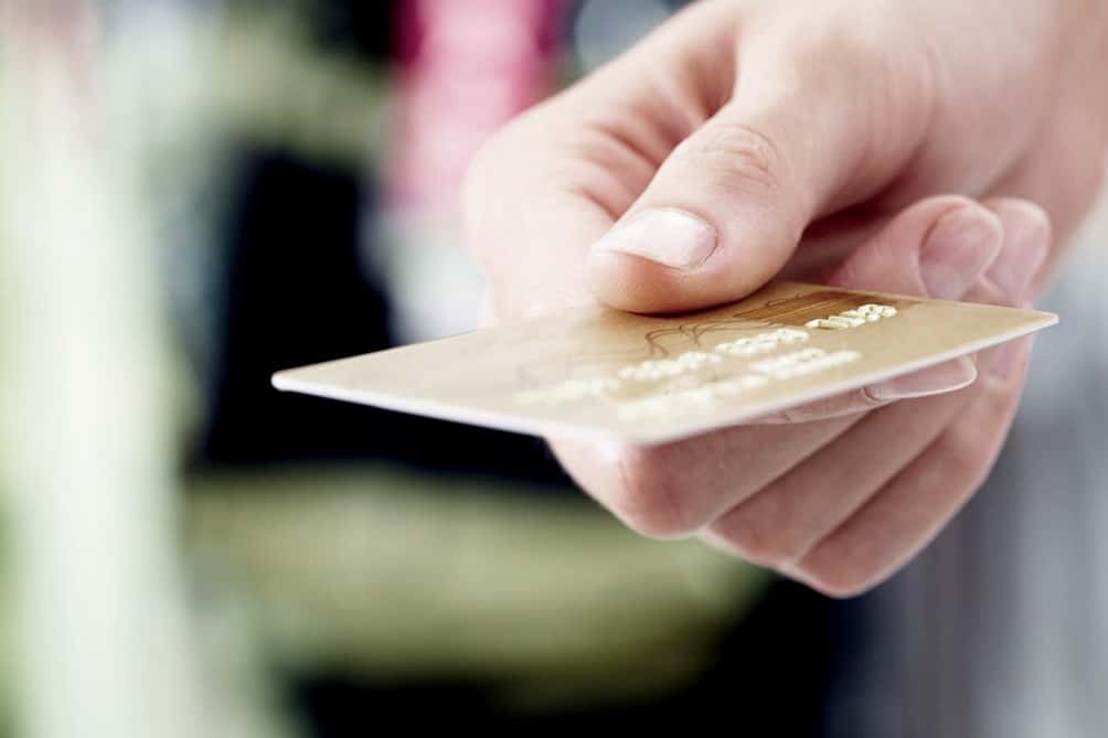 Los vencimientos de tarjetas de crédito se podrán abonar hasta el 13 de abril