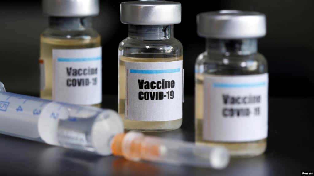 Científicos británicos confiados en rápida vacuna contra la COVID-19