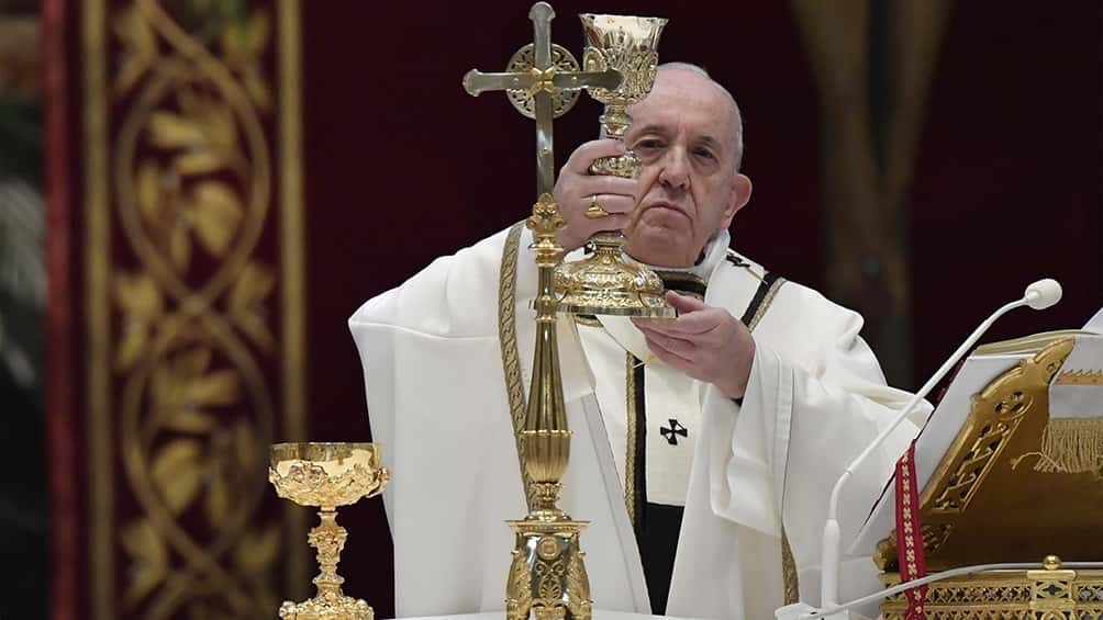 El Papa pidió que los gobernantes estén «muy unidos por el bien de los pueblos» frente a la pandemia