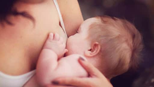 La OMS insiste en proteger a las embarazadas y defiende la lactancia materna ante la COVID-19