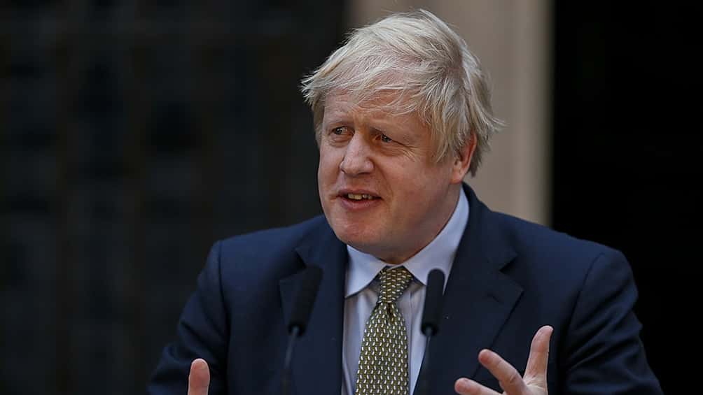 Boris Johnson instó a enviar a los chicos a clases ante el riesgo «bajo» de coronavirus
