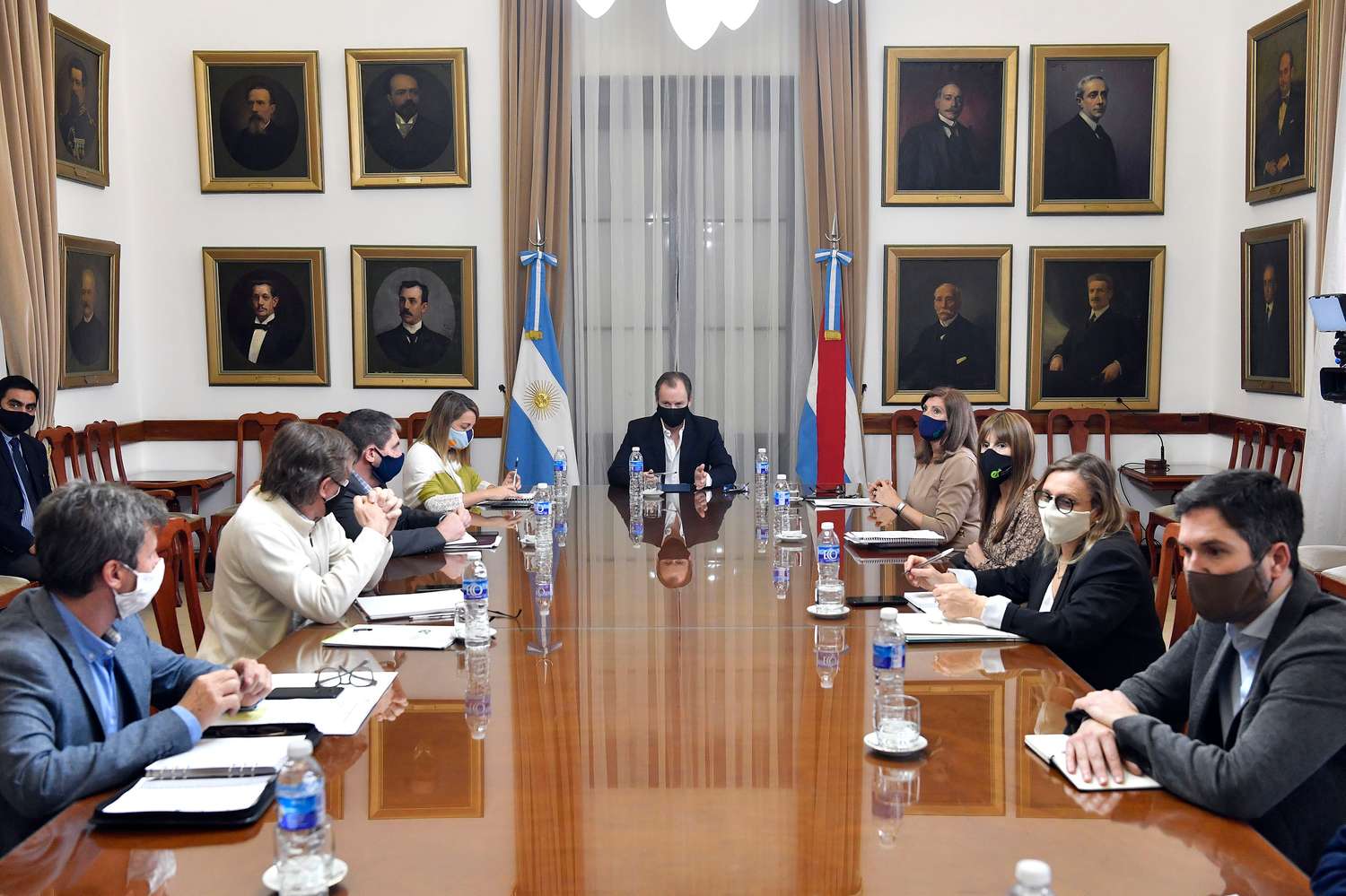 «En todo el territorio entrerriano está vigente el decreto del presidente Alberto Fernández que prohíbe las reuniones sociales y familiares»