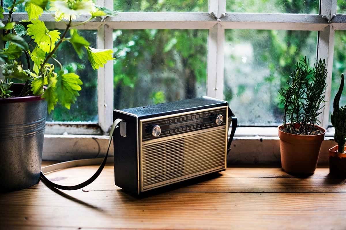 La Radio cumple hoy un siglo en Argentina