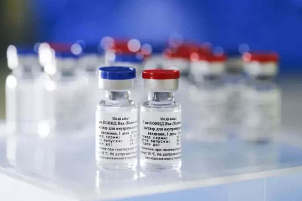 Coronavirus: el 14 por ciento de los voluntarios que probaron la vacuna rusa sufrieron efectos secundarios