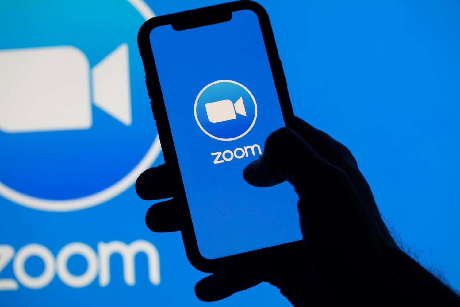 Zoom pronostica incremento de ventas cuando videoconferencias se convierten en rutina